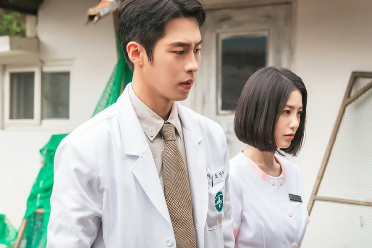 Link Nonton Doctor On The Edge (2026) Episode 7-8 Sub Indonesia HD, Hubungan Do Ji Ui dan Yook Ha Ri Semakin Mendalam