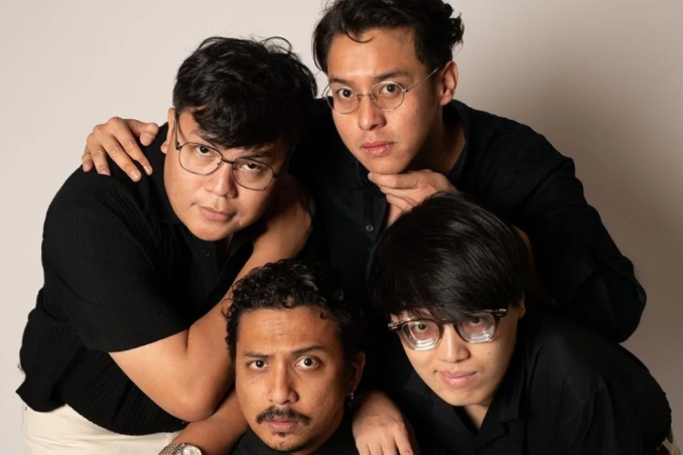 Makna Lagu Bulan Bintang Garis Menyilang dari Wijaya 80 & Sal Priadi, Kenyataan Pahit Pertahankan Cinta Beda Keyakinan 